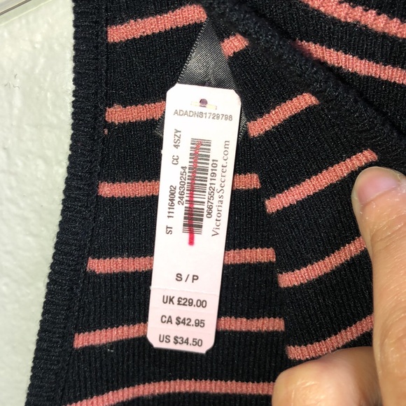 Victoria's Secret Tank - Size S - NWT - Picture 6 of 9